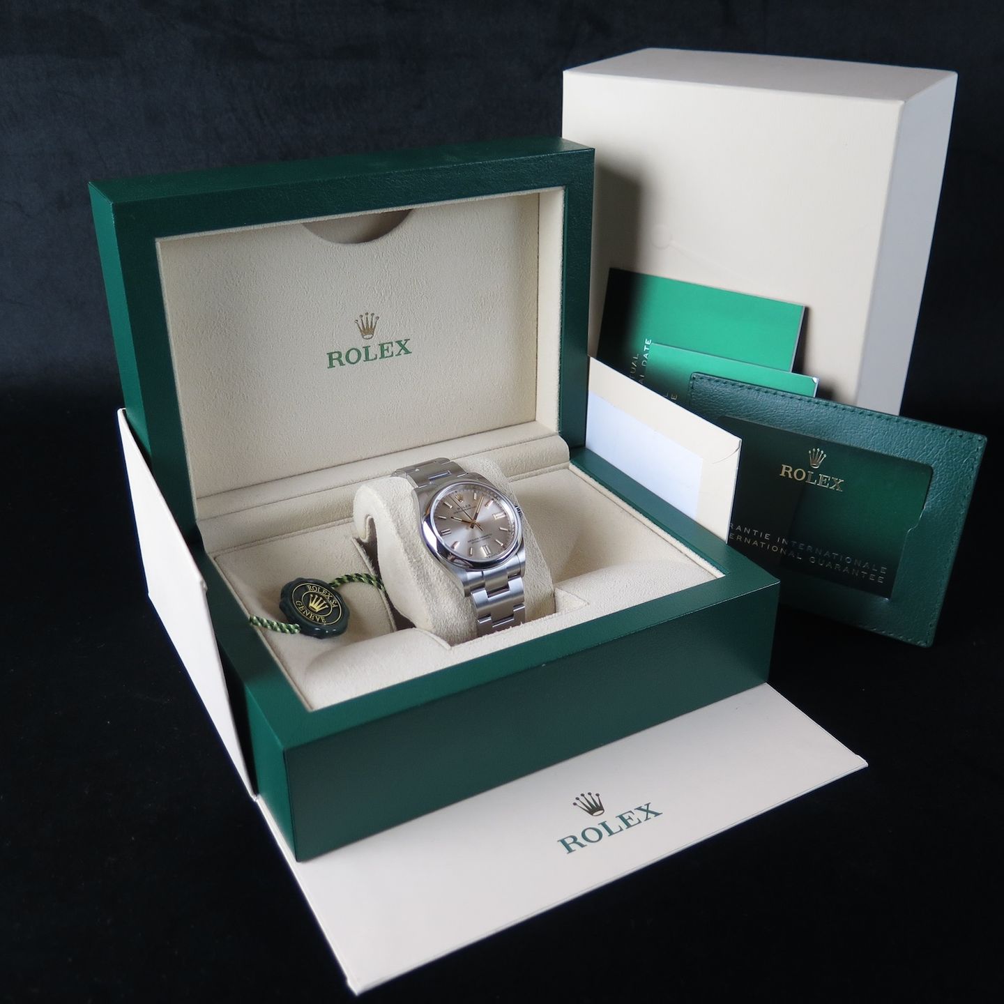 Rolex Oyster Perpetual 36 126000 (2024) - 36 mm Steel case (8/8)