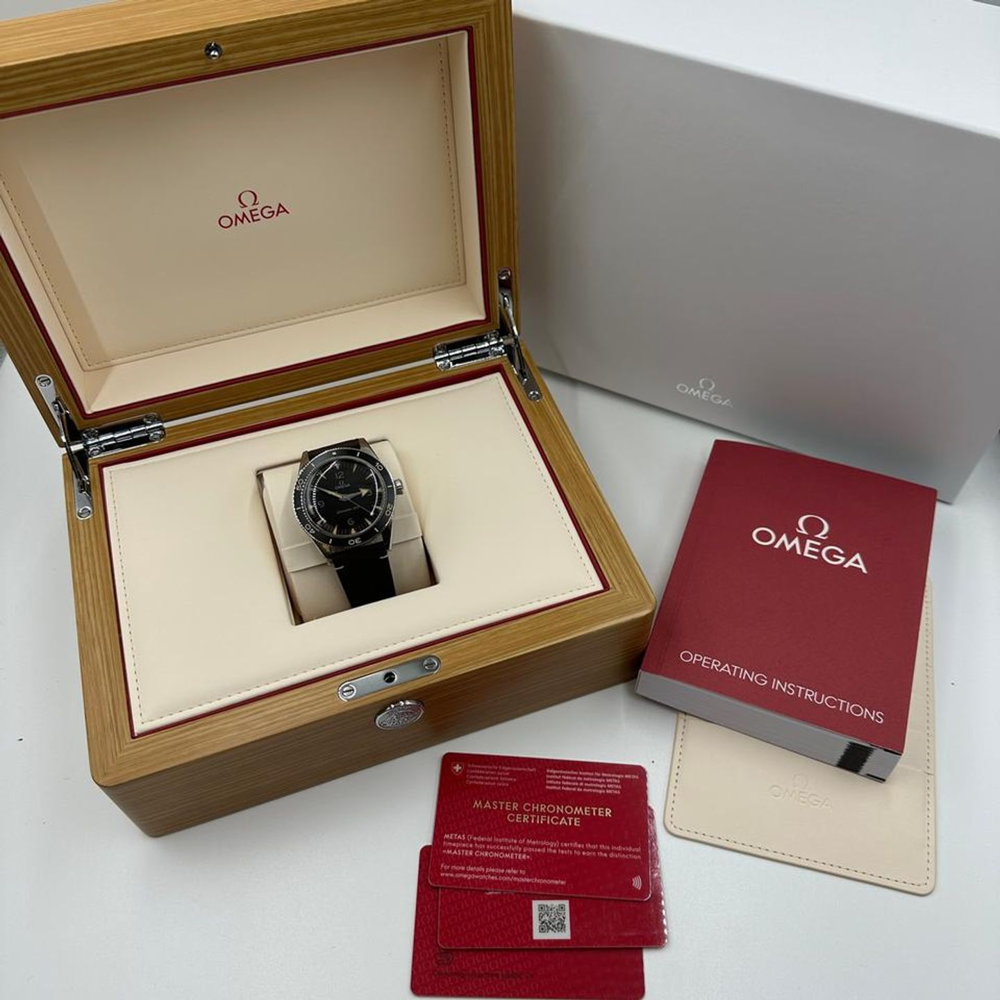 Omega Seamaster 300 234.32.41.21.01.001 - (2/10)