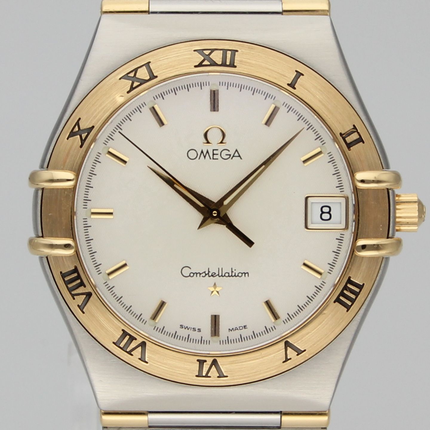 Omega Constellation Quartz 1552.862 (Unknown (random serial)) - White dial 36 mm Gold/Steel case (1/8)