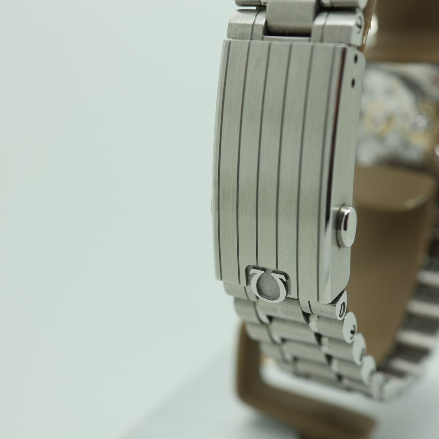 Omega Speedmaster Professional Moonwatch 310.30.42.50.01.002 (2022) - Black dial 42 mm Steel case (6/8)