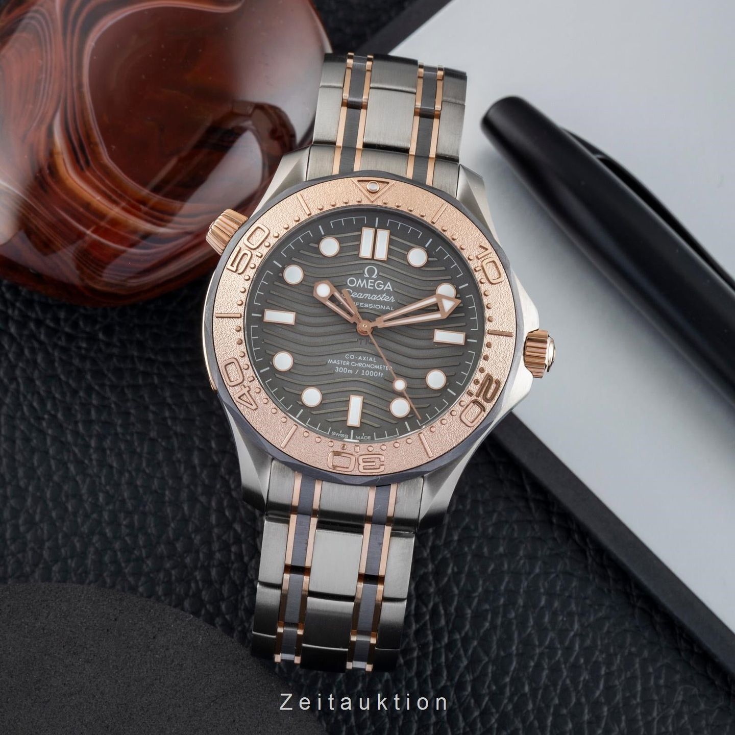 Omega Seamaster Diver 300 M 210.60.42.20.99.001 (Unknown (random serial)) - Grey dial 42 mm Titanium case (3/8)