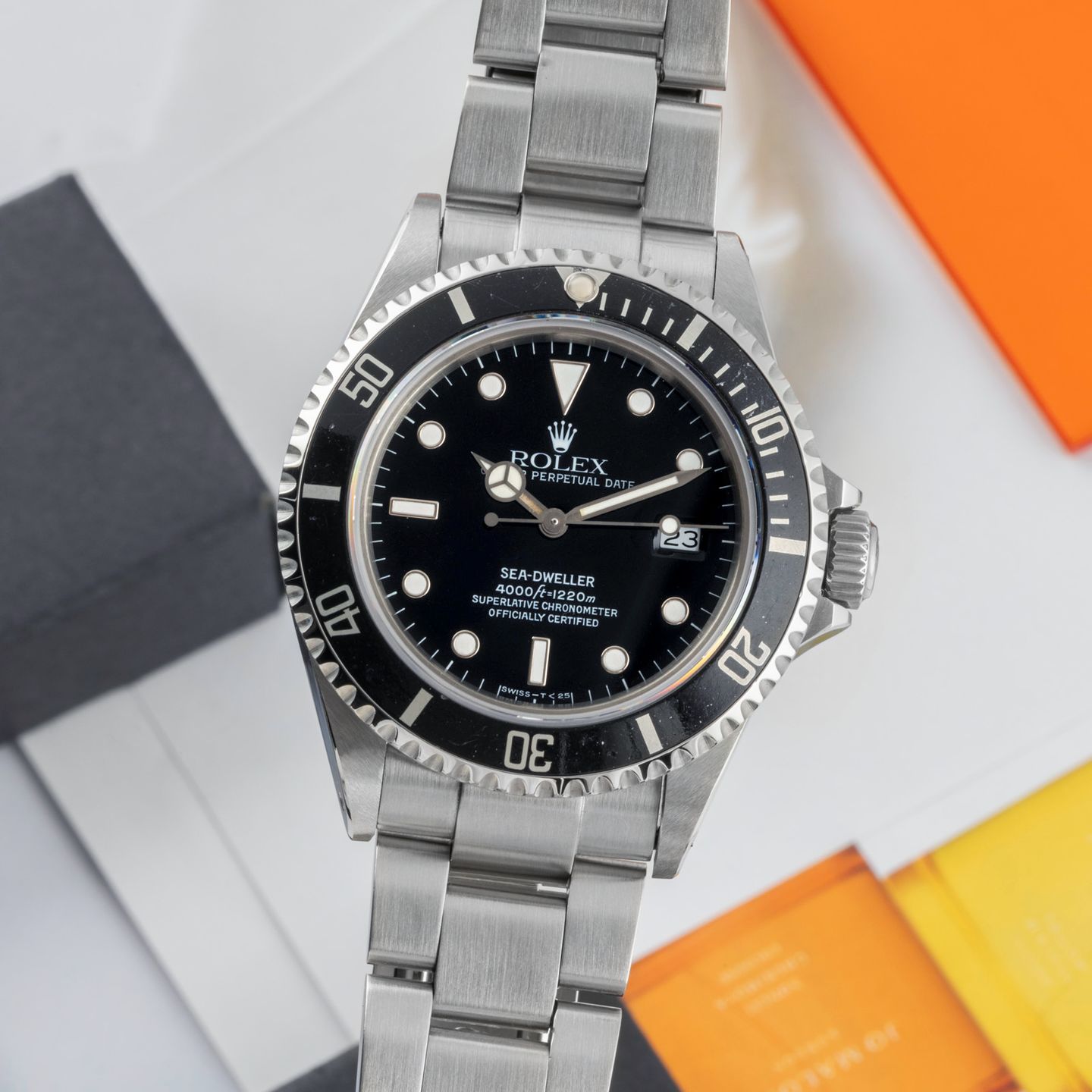 Rolex Sea-Dweller 4000 16600 (2000) - Zwart wijzerplaat 40mm Staal (3/8)