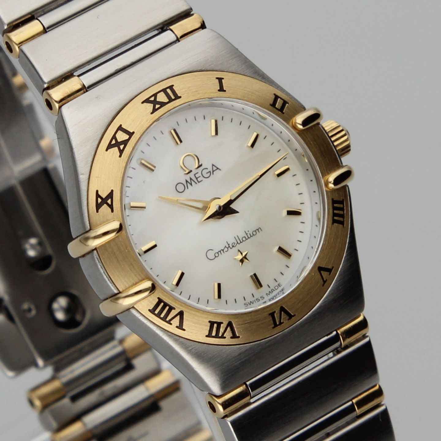 Omega Constellation 795.1203 (Unknown (random serial)) - Gold dial 24 mm Gold/Steel case (5/8)