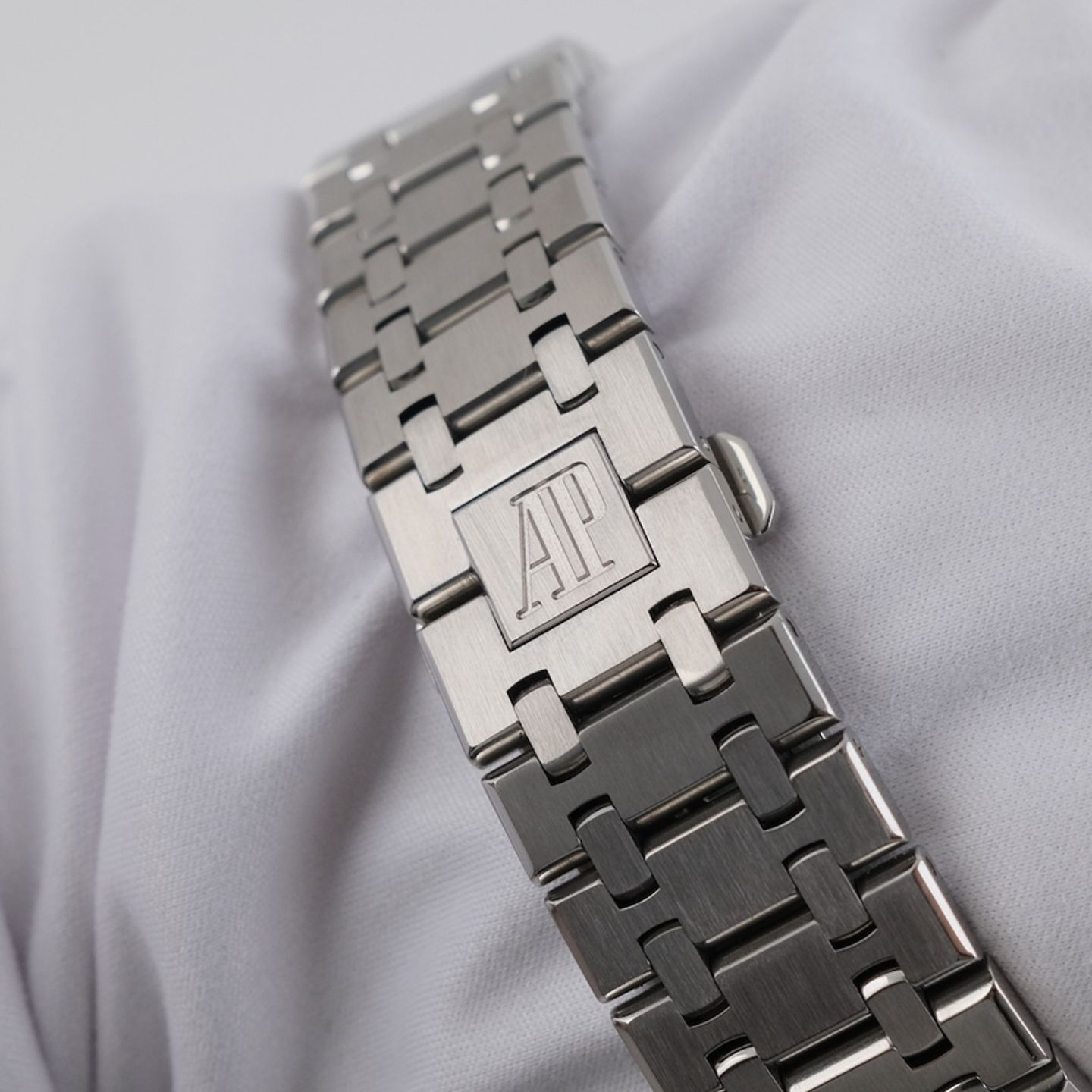 Audemars Piguet Royal Oak Selfwinding 15300ST.OO.1220ST.01 - (6/8)