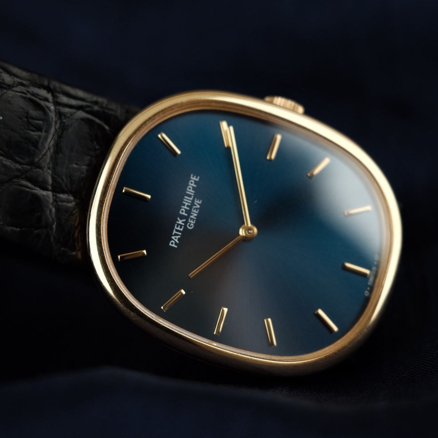 Patek Philippe Golden Ellipse 3848 - (5/8)