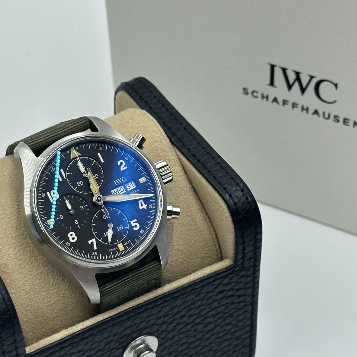 IWC Pilot Spitfire Chronograph IW387901 (2024) - Zwart wijzerplaat 41mm Staal (8/8)