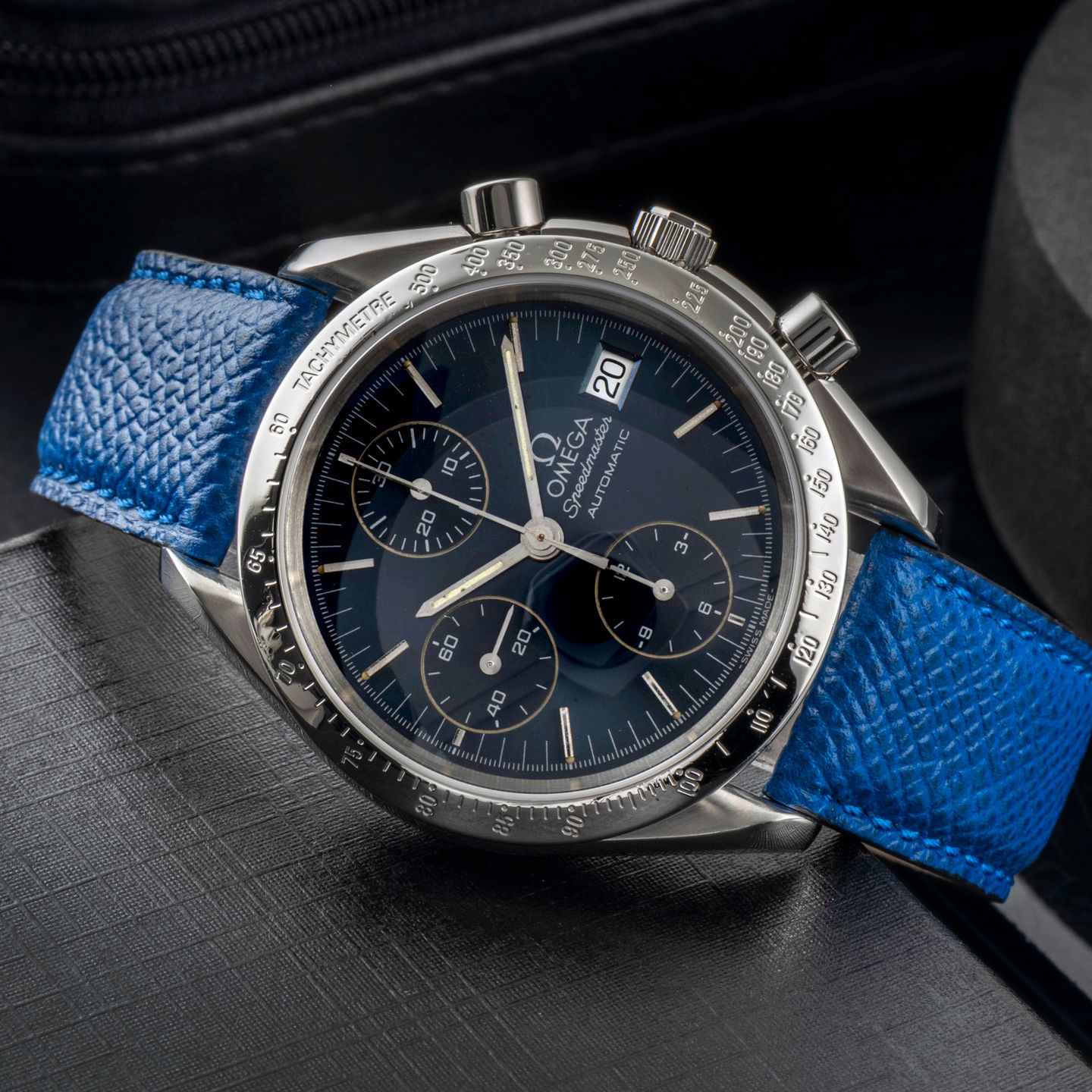 Omega Speedmaster Date 3511.8 - (2/8)