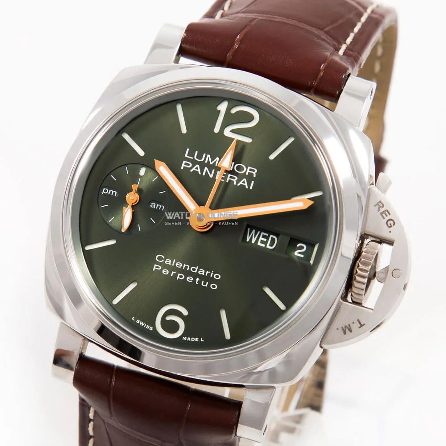 Panerai Luminor 1950 PAM00715 (2024) - Green dial 44 mm Platinum case (1/8)
