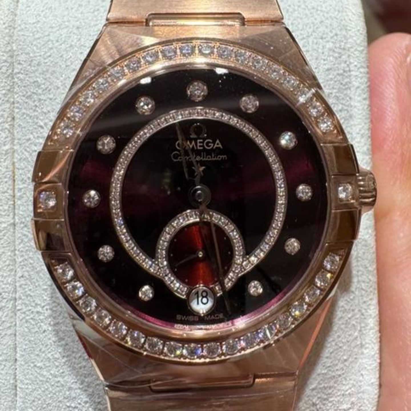 Omega Constellation 131.55.34.20.61.001 (2026) - 34mm Roségoud (2/3)