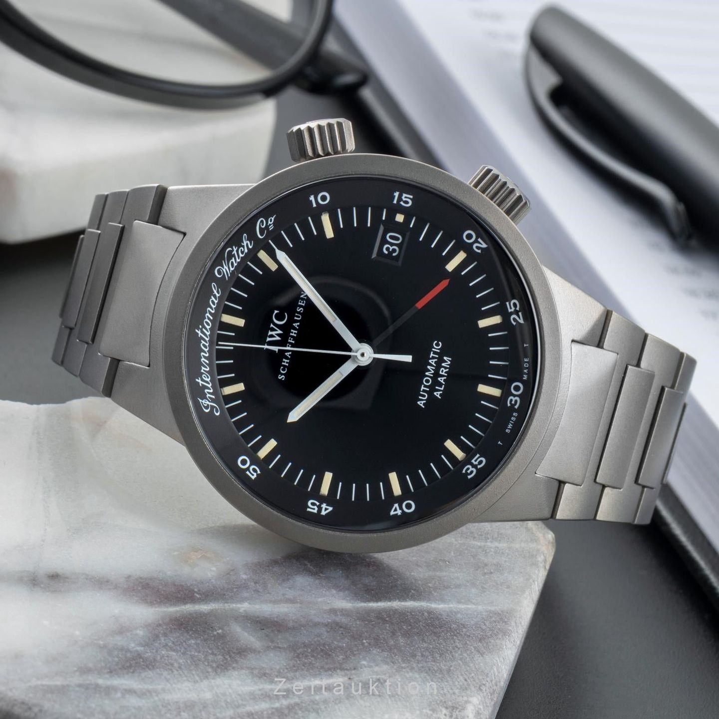 IWC GST IW353701 (1995) - Zwart wijzerplaat 40mm Titanium (2/8)