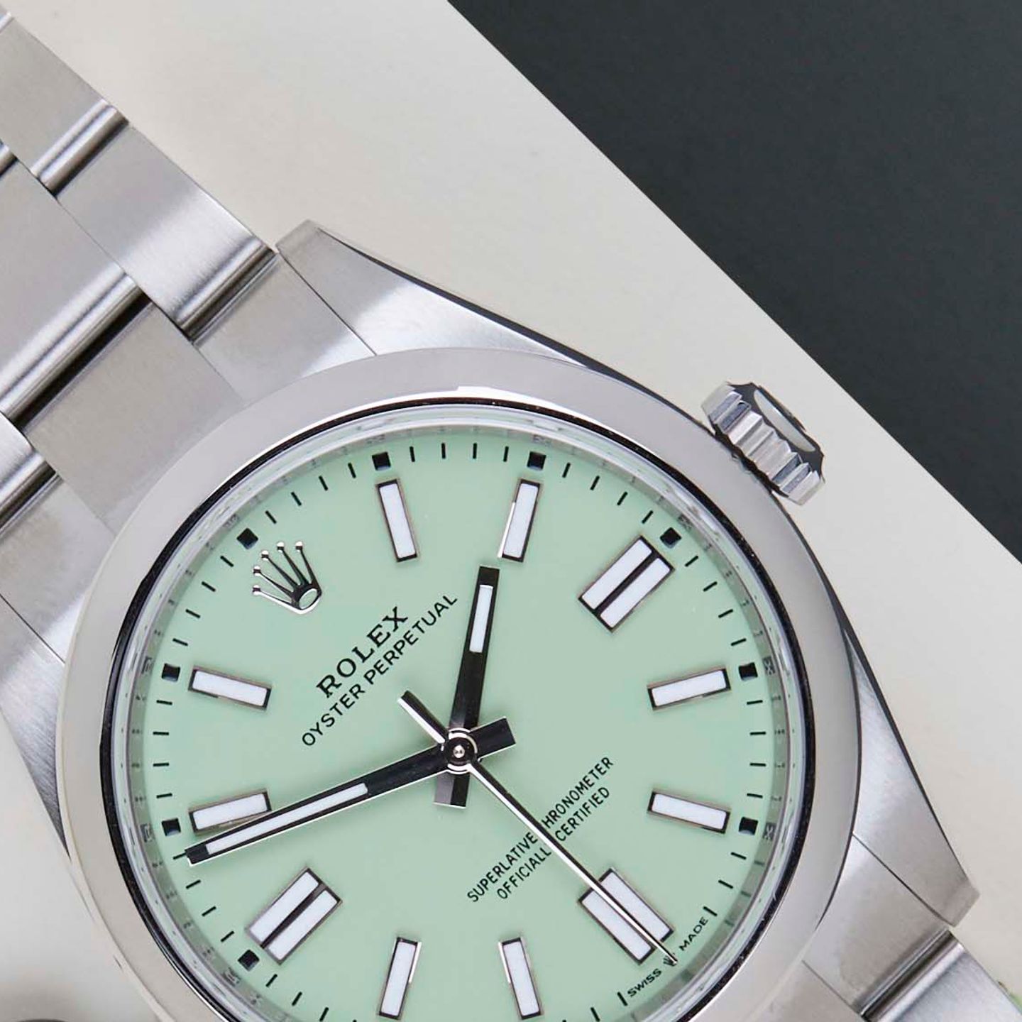 Rolex Oyster Perpetual 41 134300 (2026) - 41mm Staal (3/8)