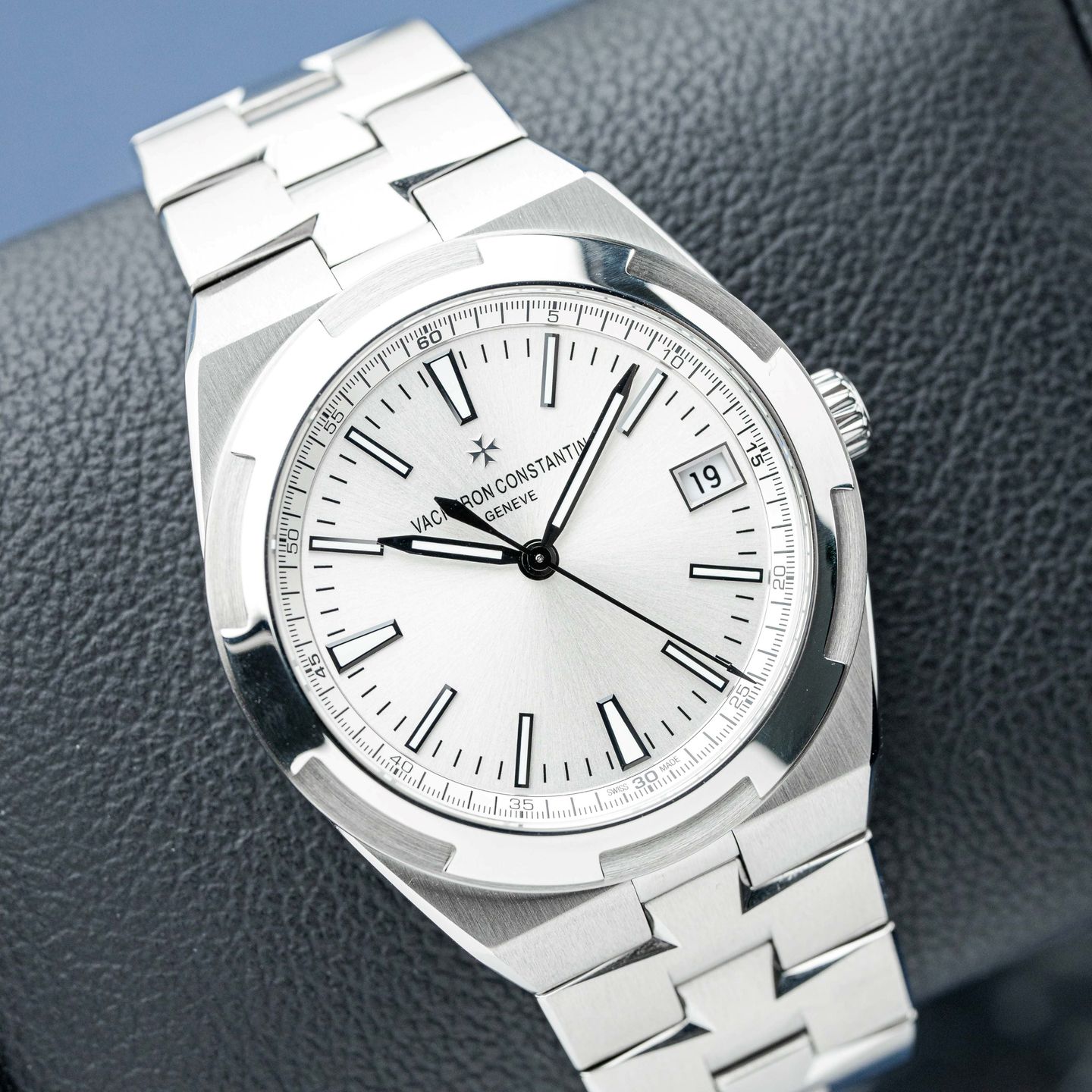 Vacheron Constantin Overseas 4500V/110A-B126 (2018) - 42 mm Steel case (2/8)