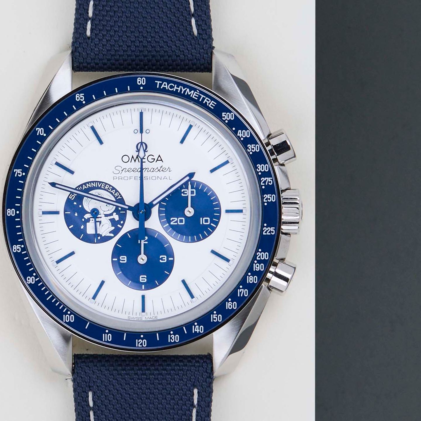 Omega Speedmaster Professional Moonwatch 310.32.42.50.02.001 (2025) - Silver dial 42 mm Steel case (5/8)