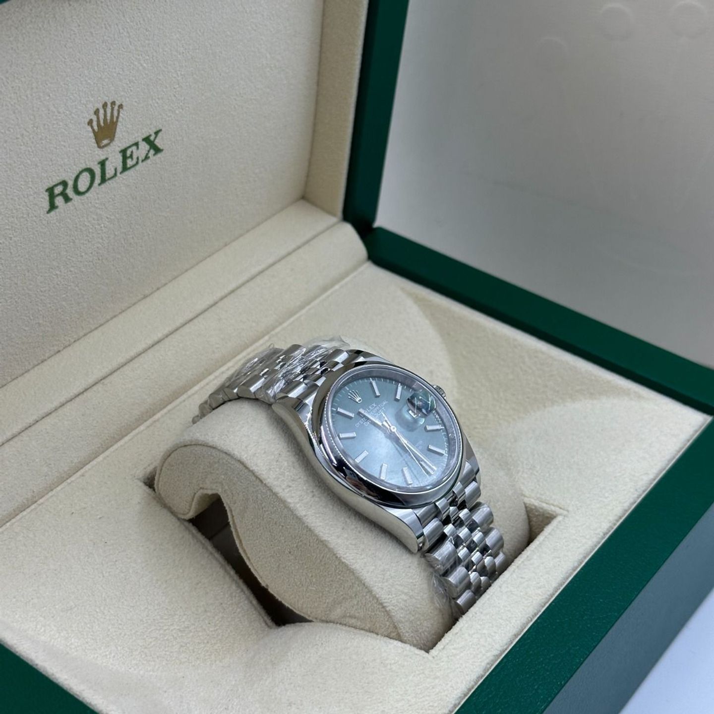 Rolex Datejust 36 126200 (2024) - Groen wijzerplaat 36mm Staal (3/8)