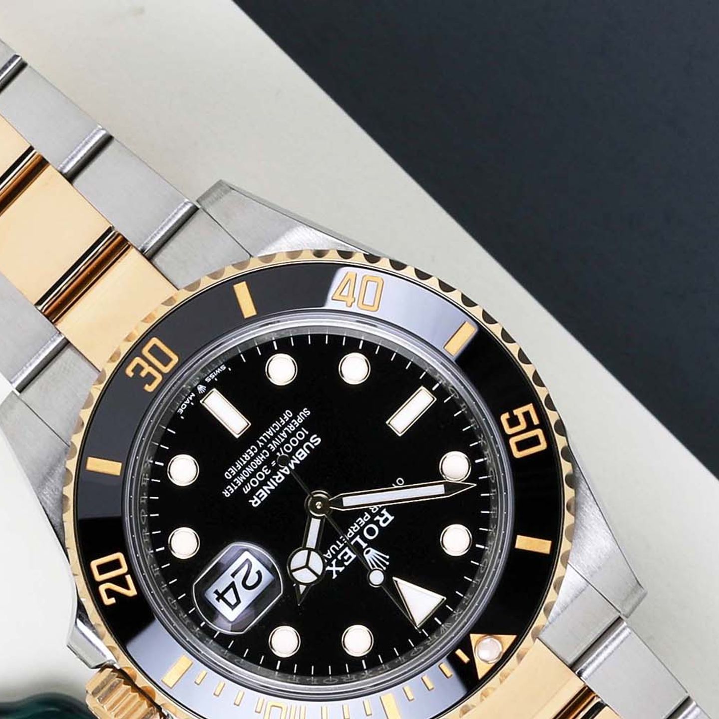 Rolex Submariner Date 126613LN (2022) - Zwart wijzerplaat 41mm Goud/Staal (4/8)