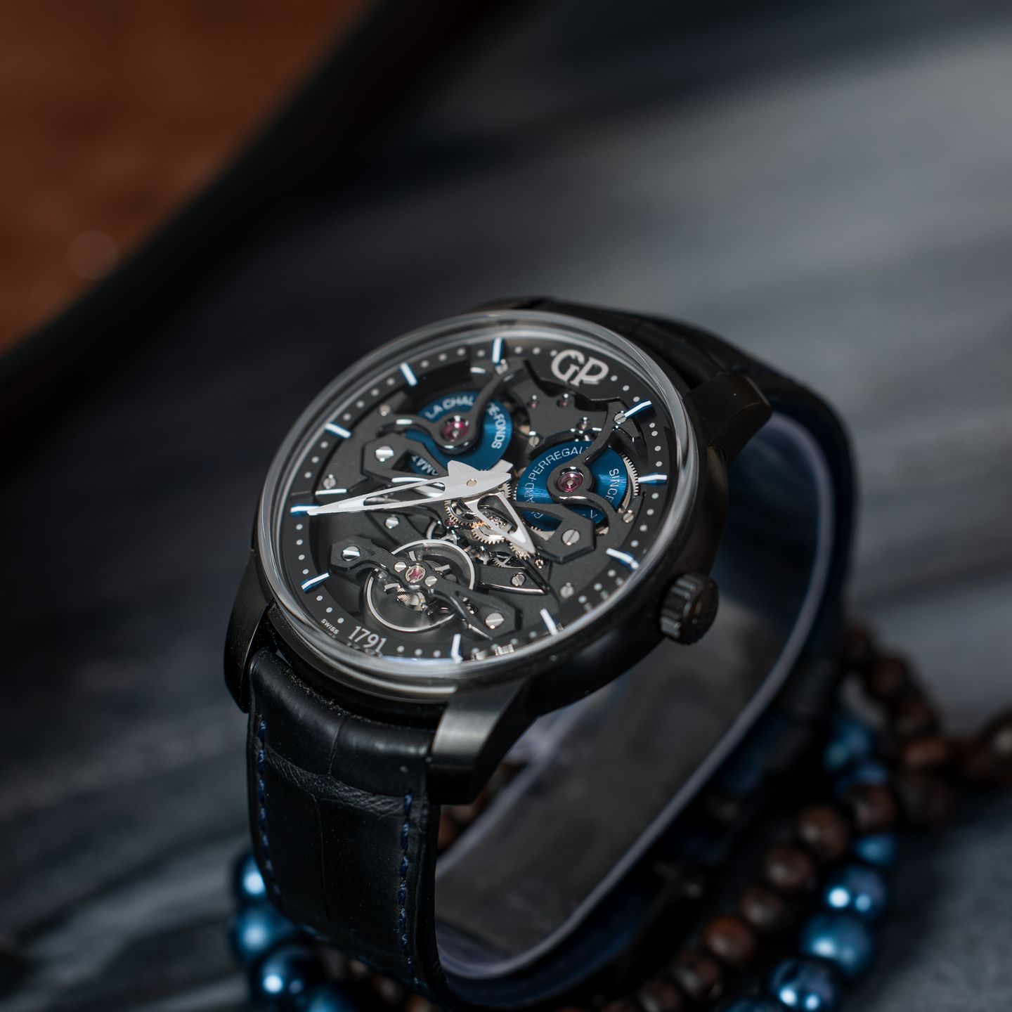 Girard-Perregaux Bridges 84000-21-632-BH6A - (2/8)