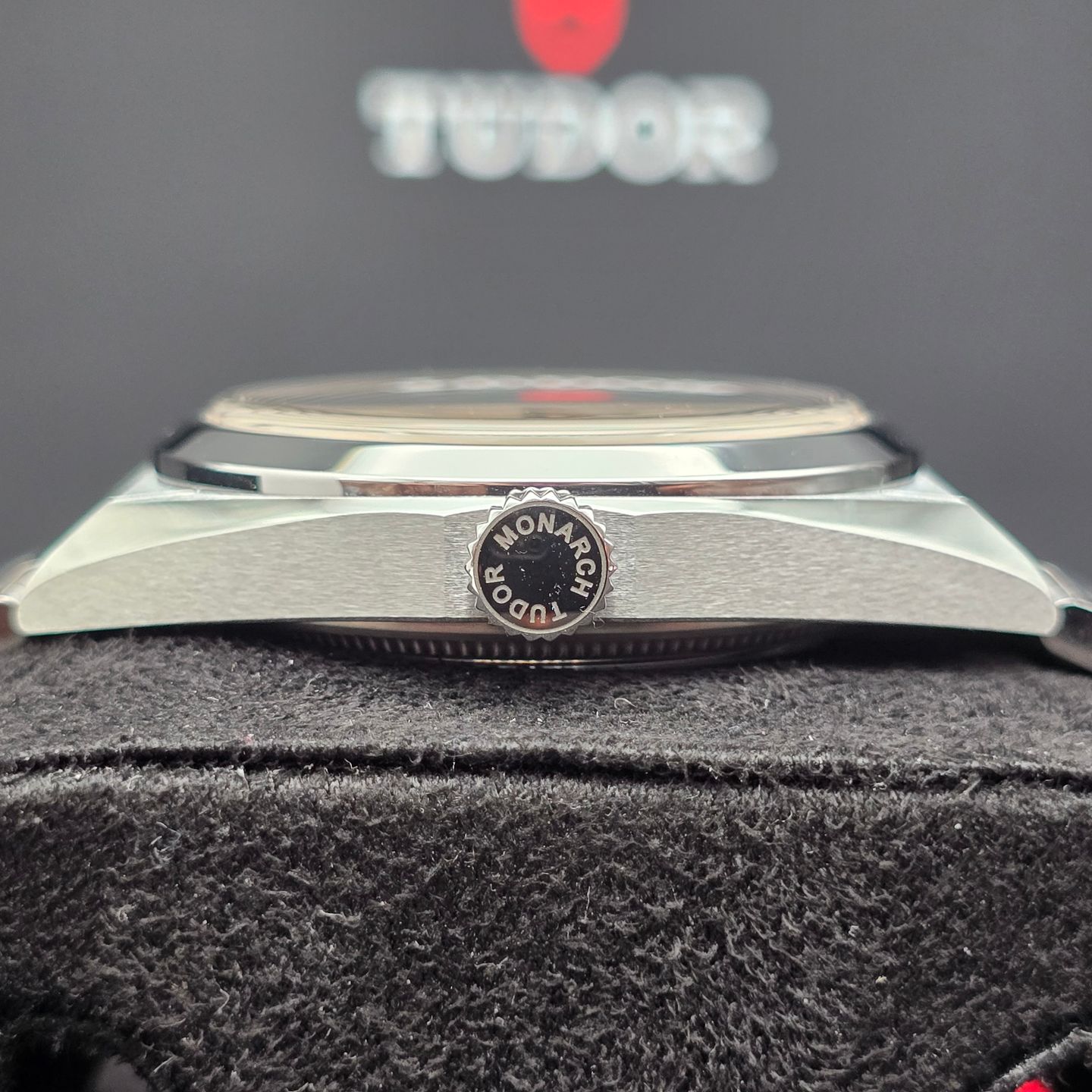 Tudor Monarch M2639W1A0U-0001 (2026) - Champagne dial 39 mm Steel case (5/8)