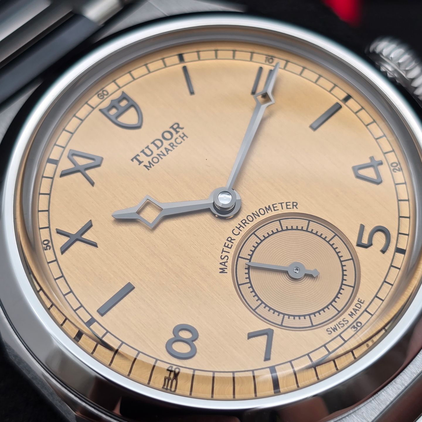 Tudor Monarch M2639W1A0U-0001 (2026) - Champagne dial 39 mm Steel case (4/8)