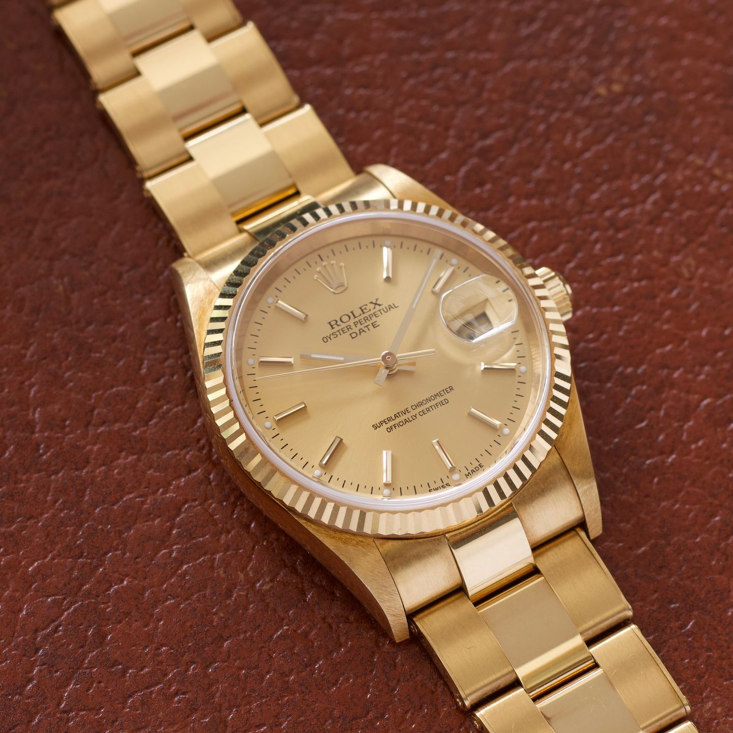 Rolex Oyster Perpetual Date 15238 (2005) - Gold dial 34 mm Yellow Gold case (4/8)