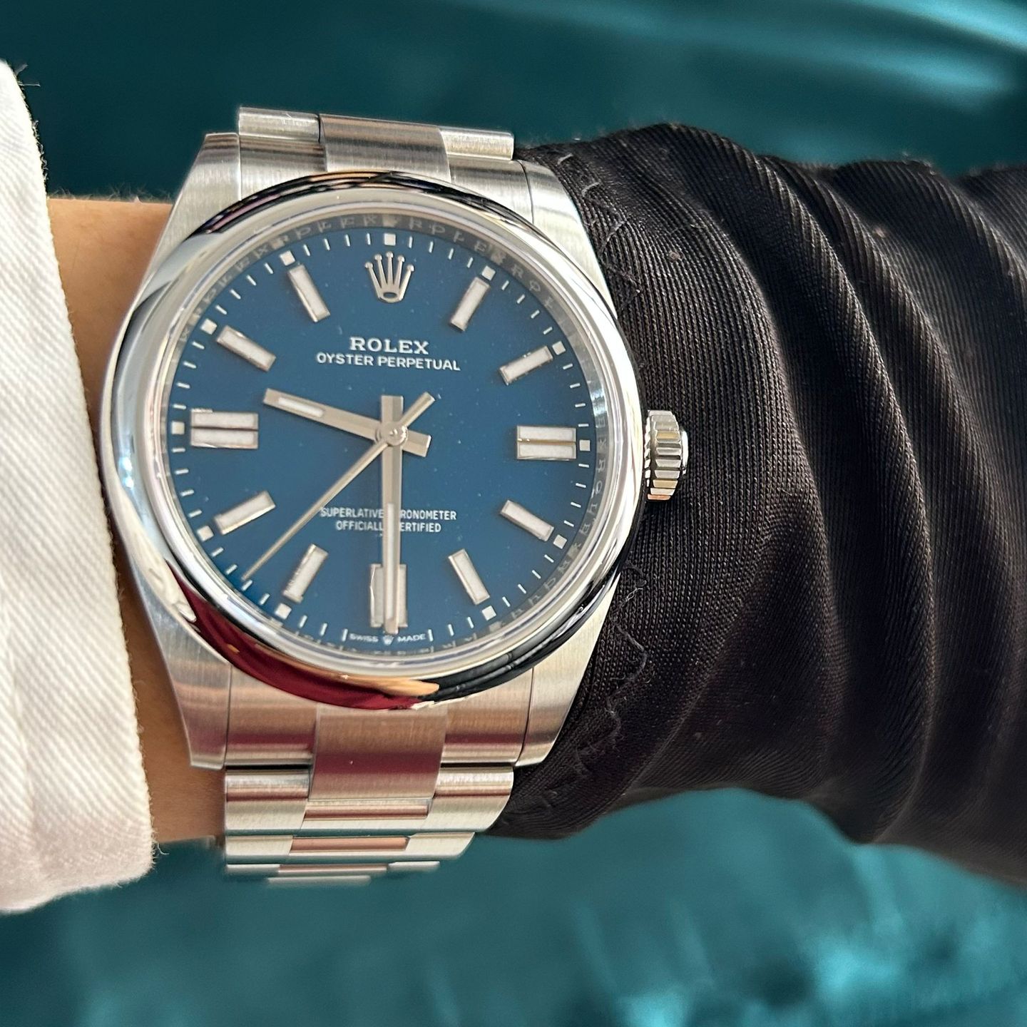 Rolex Oyster Perpetual 41 134300 (2025) - Black dial 41 mm Steel case (8/8)