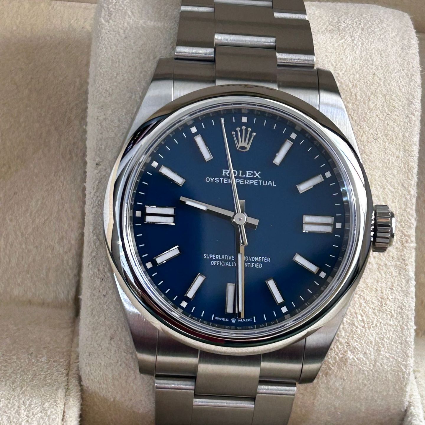 Rolex Oyster Perpetual 41 134300 (2025) - Black dial 41 mm Steel case (5/8)