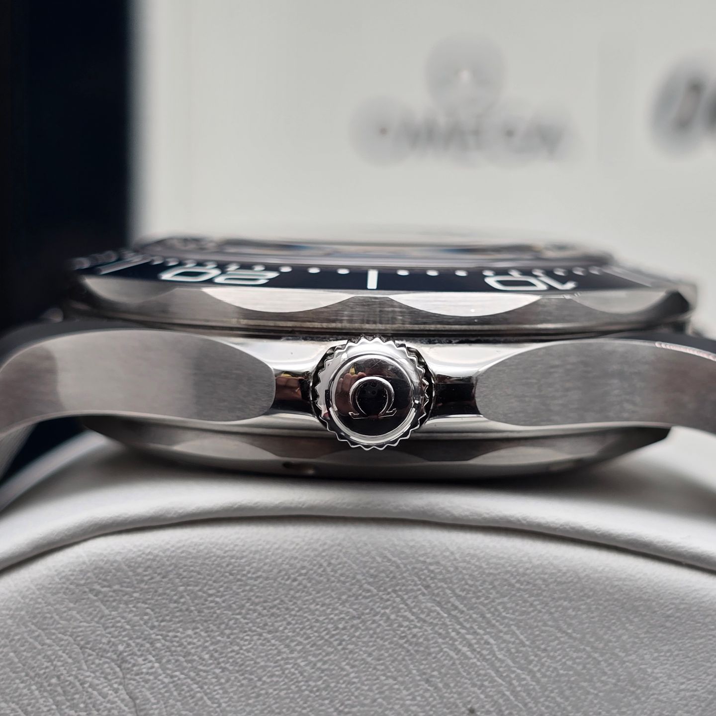 Omega Seamaster Diver 300 M 210.30.42.20.03.002 (2024) - Blue dial 42 mm Steel case (5/8)