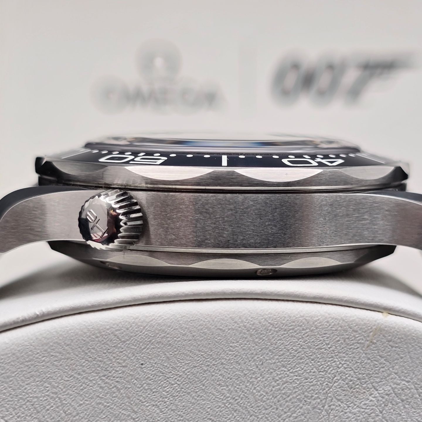 Omega Seamaster Diver 300 M 210.30.42.20.03.002 (2024) - Blue dial 42 mm Steel case (6/8)