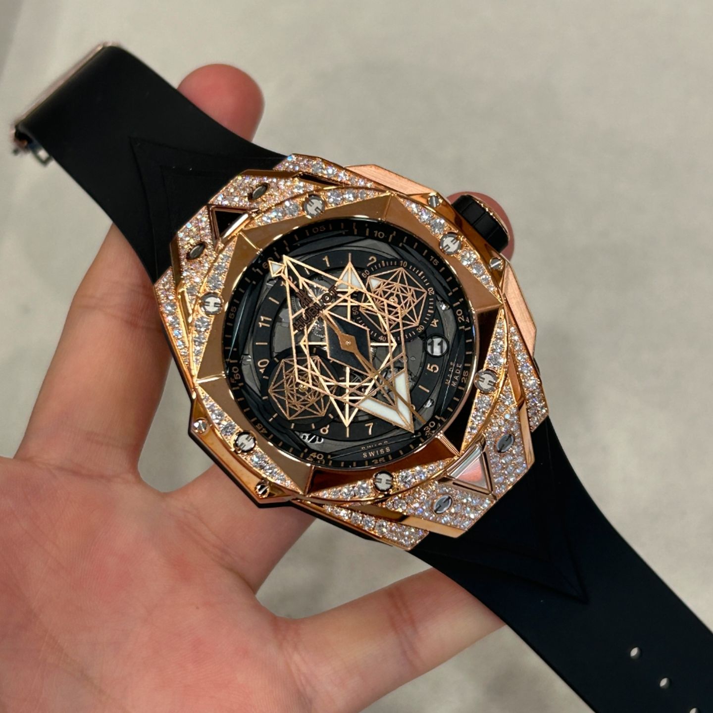 Hublot Big Bang Sang Bleu 418.OX.1108.RX.1604.MXM20 - (6/6)