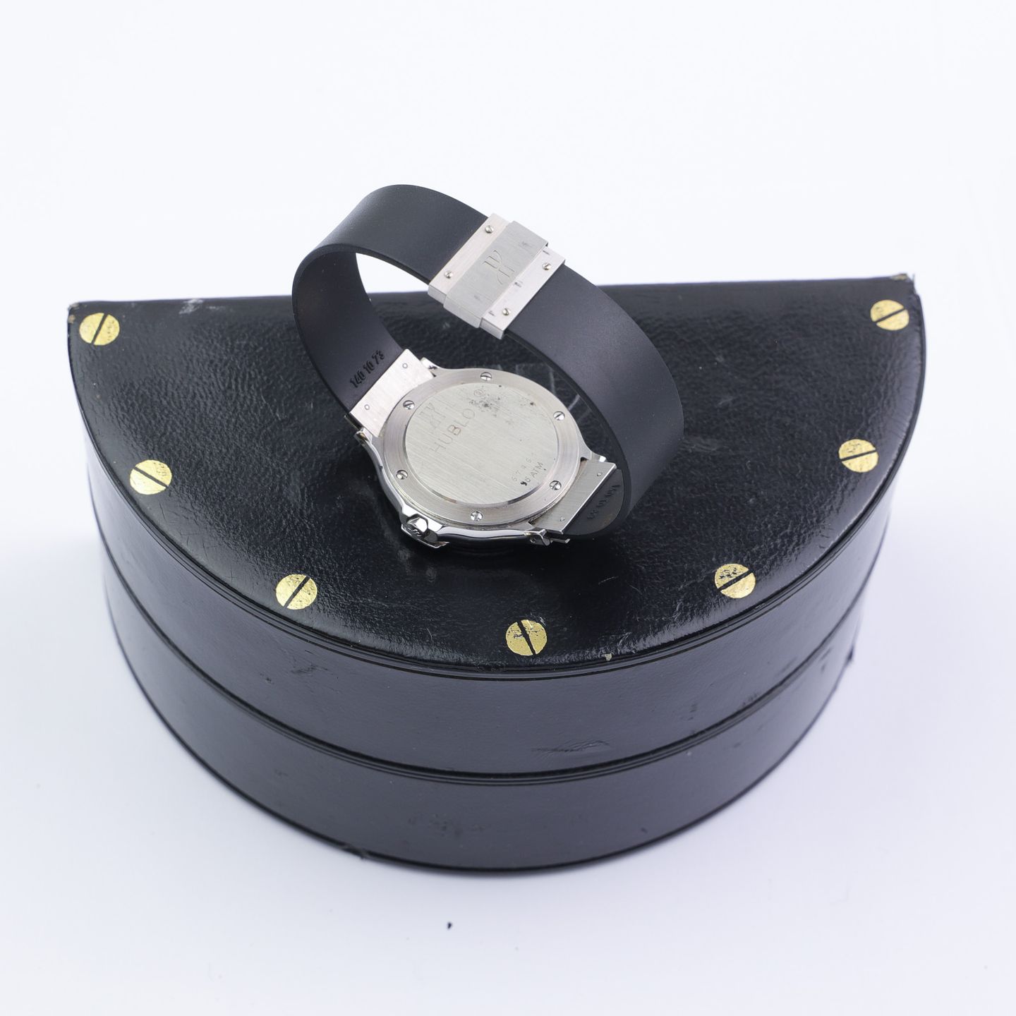 Hublot MDM 8461 (1990) - Black dial 30 mm Steel case (6/7)