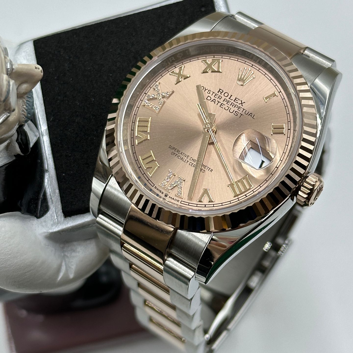 Rolex Datejust 36 126231 (2024) - Gold dial 36 mm Steel case (1/8)