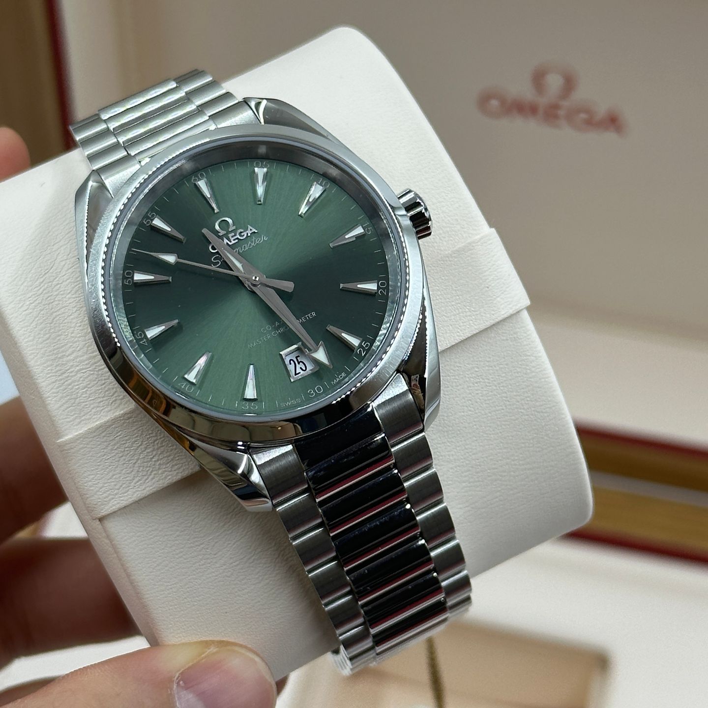 Omega Seamaster Aqua Terra 220.10.38.20.10.002 (2023) - Groen wijzerplaat 38mm Staal (4/8)