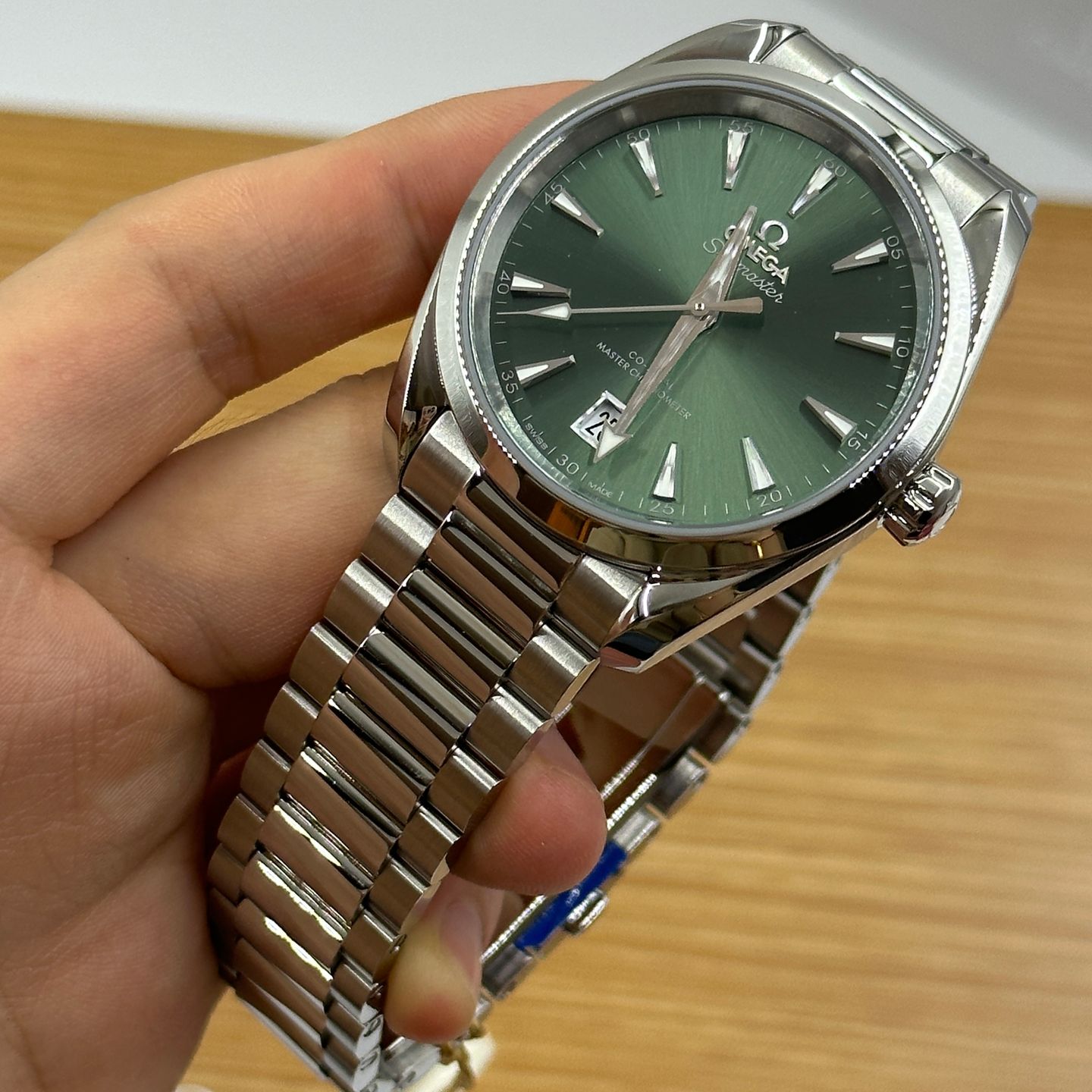 Omega Seamaster Aqua Terra 220.10.38.20.10.002 (2023) - Green dial 38 mm Steel case (6/8)