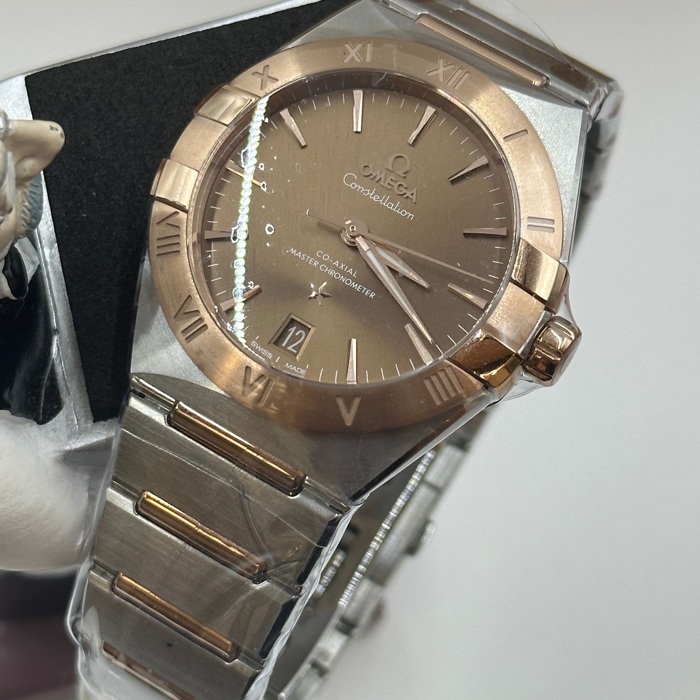 Omega Constellation 131.20.36.20.13.001 (2023) - Brown dial 36 mm Gold/Steel case (1/8)