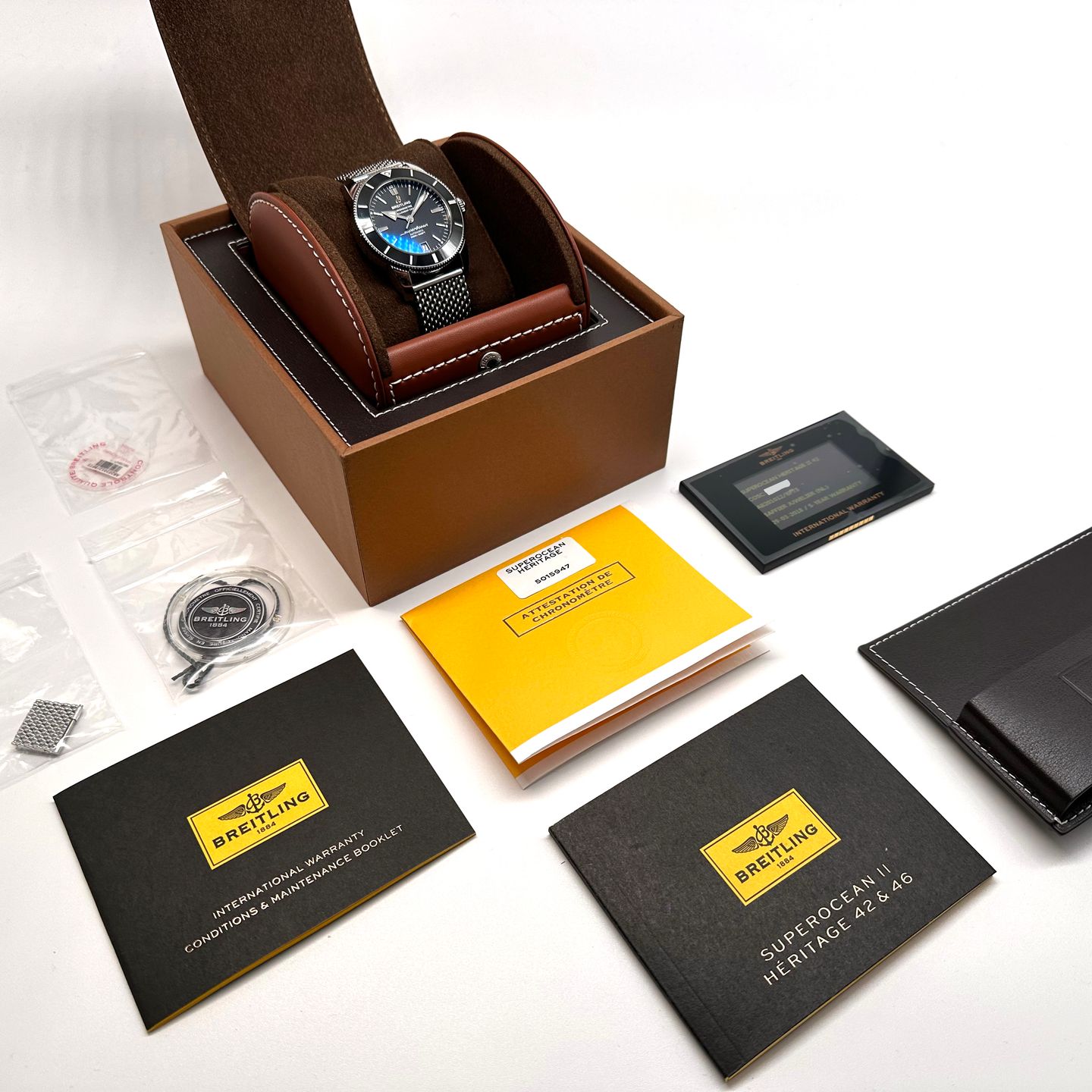 Breitling Superocean AB201012 (2018) - Black dial 42 mm Steel case (3/8)