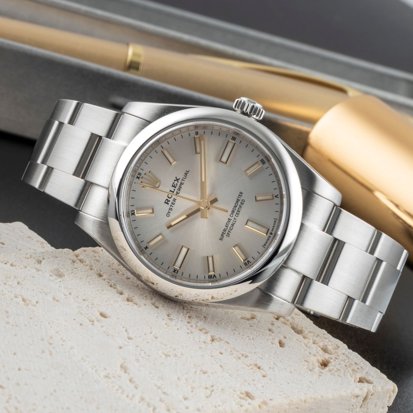 Rolex Oyster Perpetual 34 124200 (Unknown (random serial)) - 34 mm Steel case (2/8)