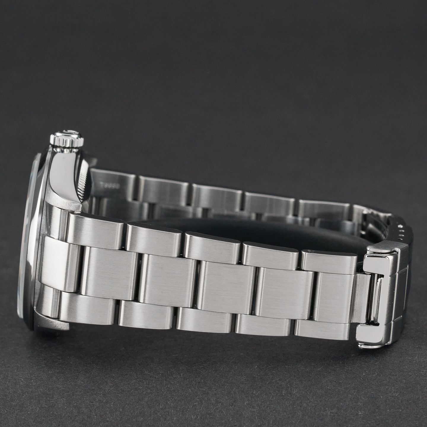 Rolex Explorer 114270 (2000) - Zwart wijzerplaat 36mm Staal (7/8)