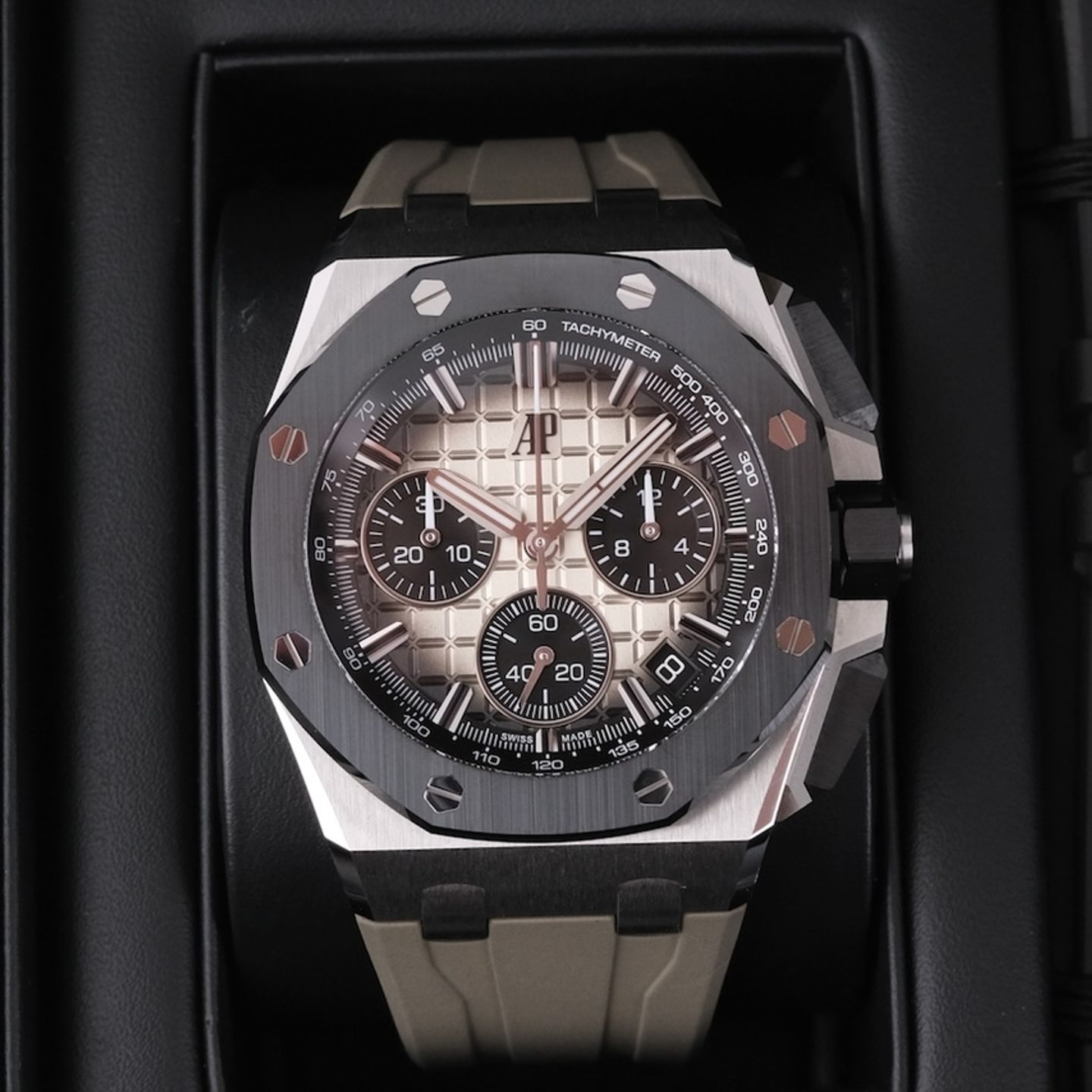 Audemars Piguet Royal Oak Offshore Chronograph 26420SO - (2/8)