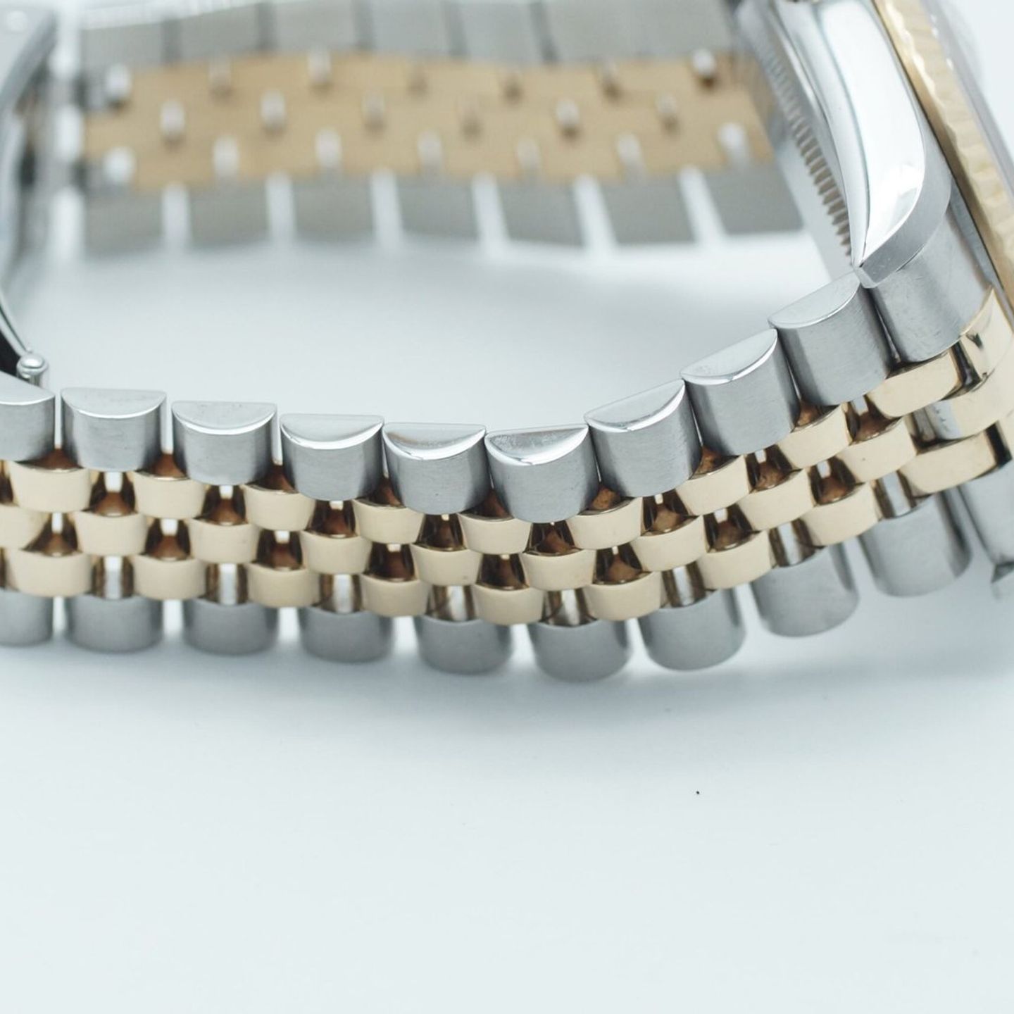 Rolex Datejust 36 16233 (1997) - Champagne dial 36 mm Gold/Steel case (6/8)