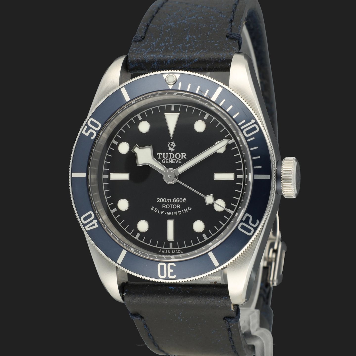Tudor Black Bay 79220B (2015) - Black dial 41 mm Steel case (1/7)