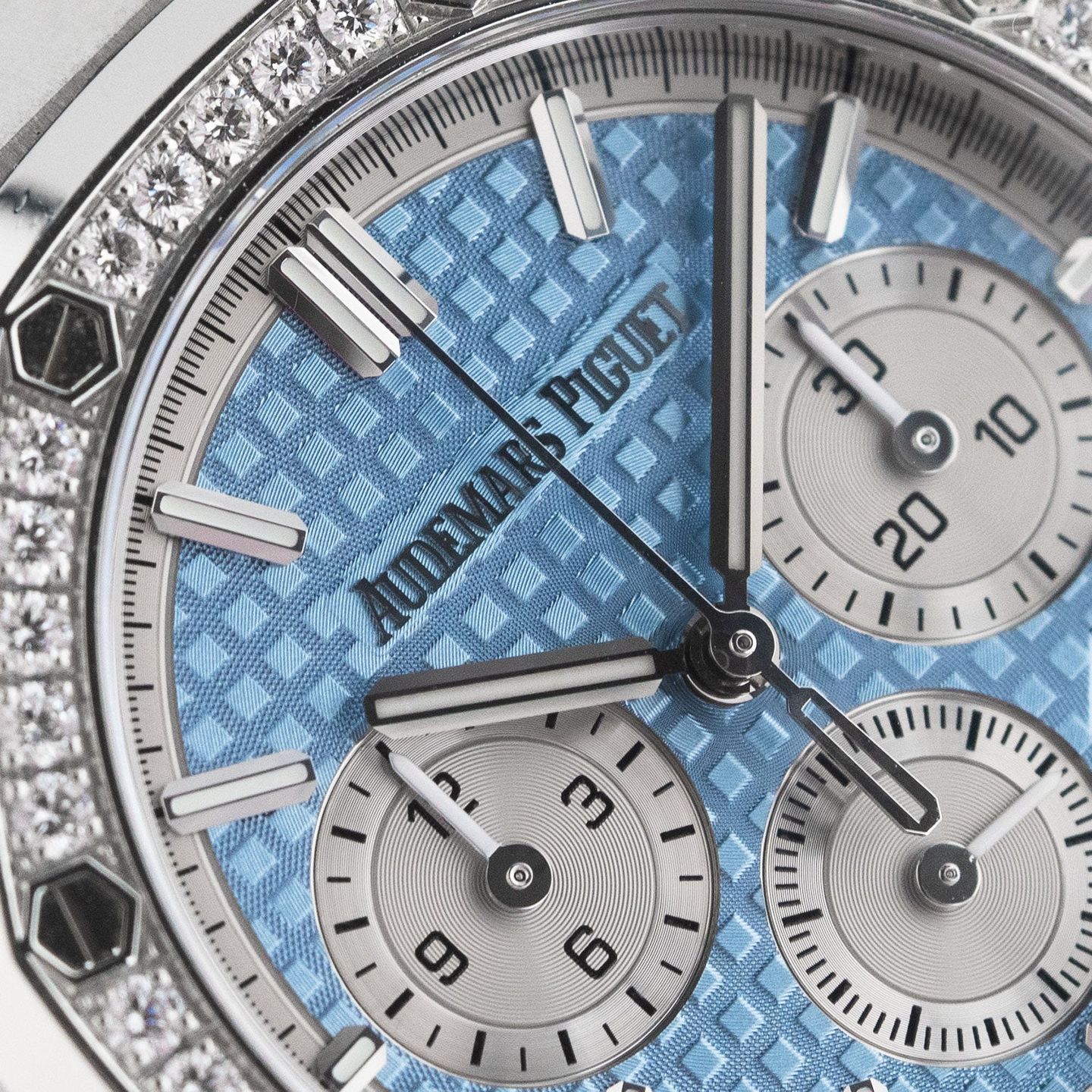 Audemars Piguet Royal Oak Chronograph 26715ST.ZZ.1356ST.01 - (3/7)