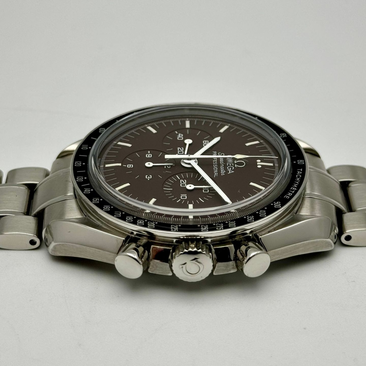 Omega Speedmaster Professional Moonwatch 311.30.42.30.13.001 (2014) - Brown dial 42 mm Steel case (3/10)