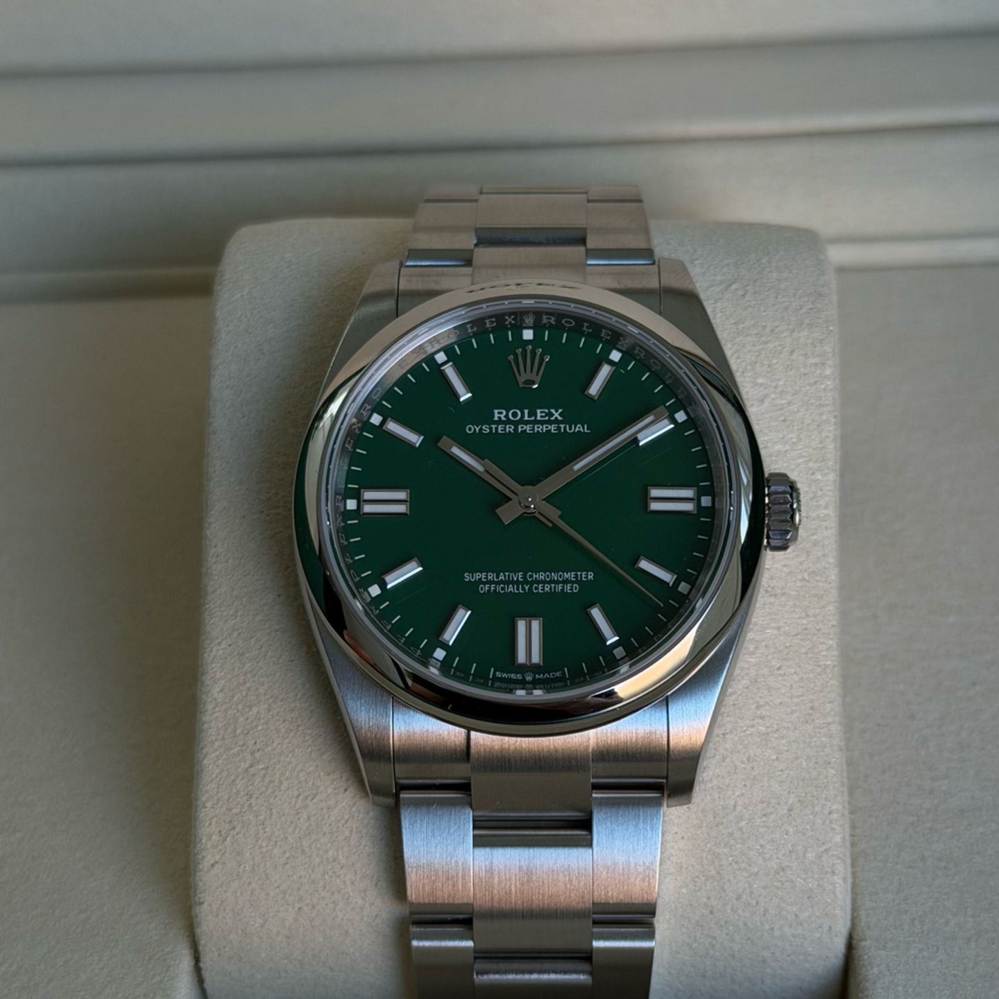Rolex Oyster Perpetual 36 126000 - (2/6)