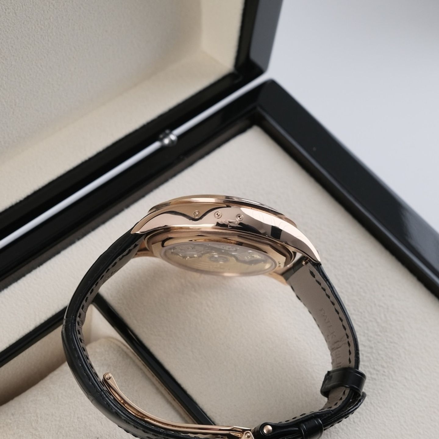 Patek Philippe Annual Calendar Chronograph 5961R-010 (2022) - Black dial 41 mm Rose Gold case (5/8)