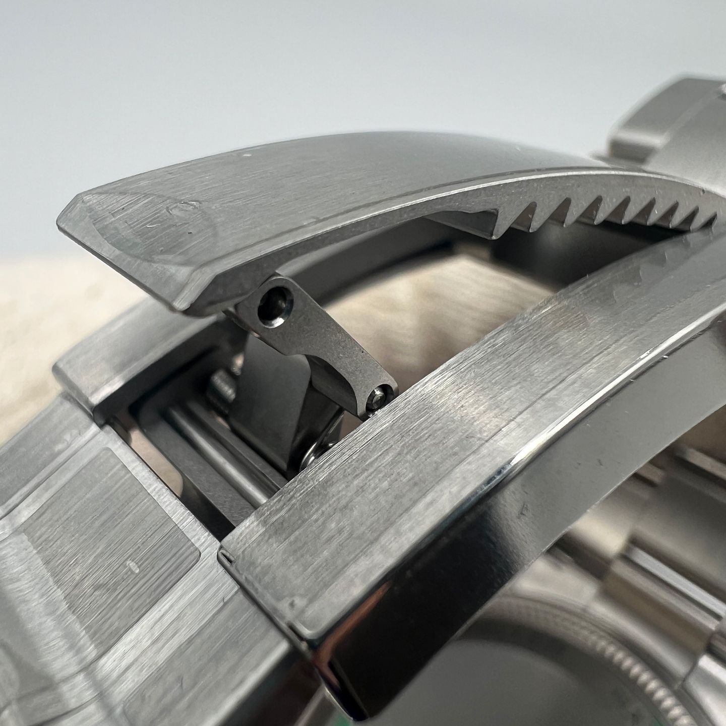 Rolex Sea-Dweller Deepsea 136660 (2022) - Black dial 44 mm Steel case (5/6)