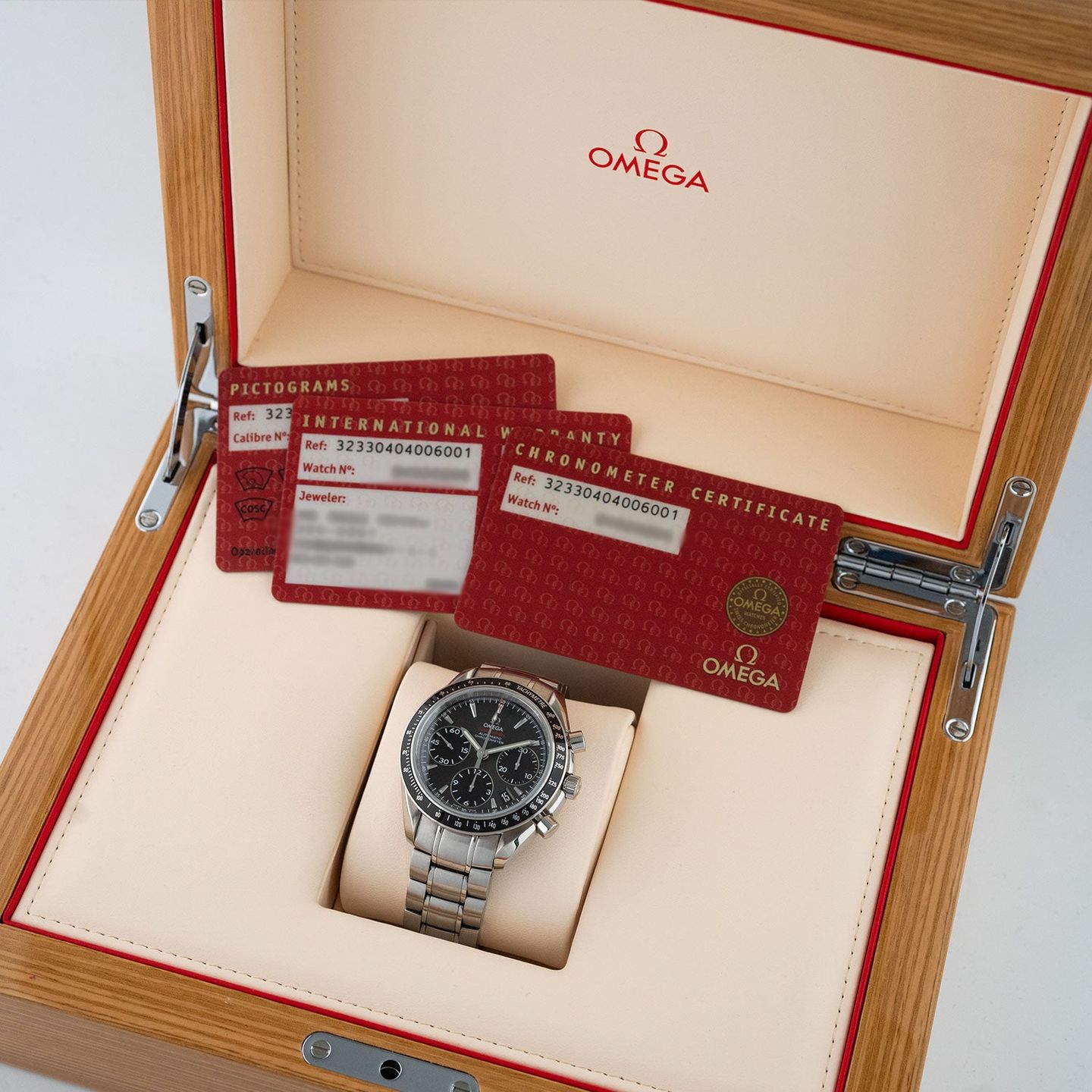 Omega Speedmaster Date 323.30.40.40.06.001 - (6/6)