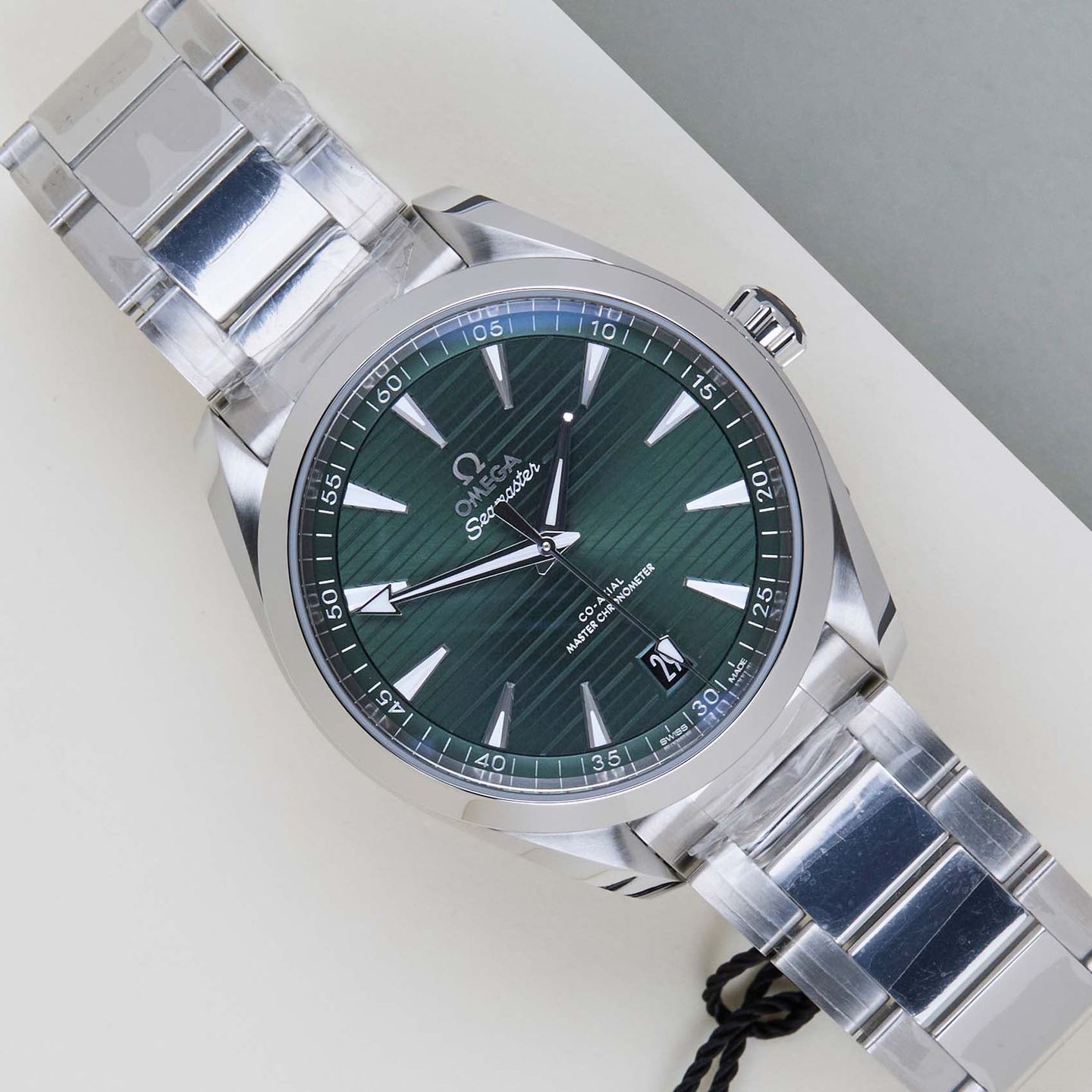 Omega Seamaster Aqua Terra 220.10.41.21.10.001 (2025) - Groen wijzerplaat 41mm Staal (1/8)