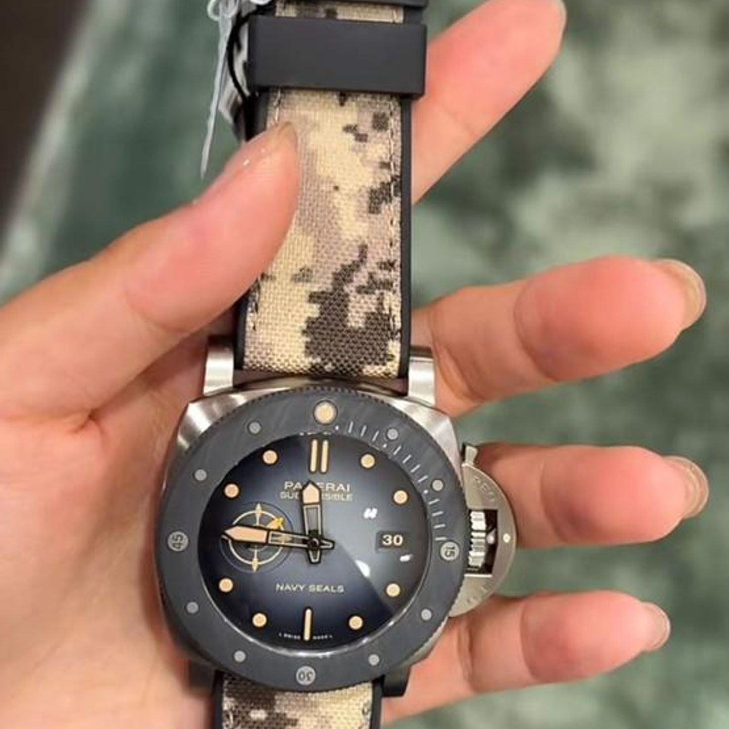 Panerai Submersible PAM01669 - (1/2)