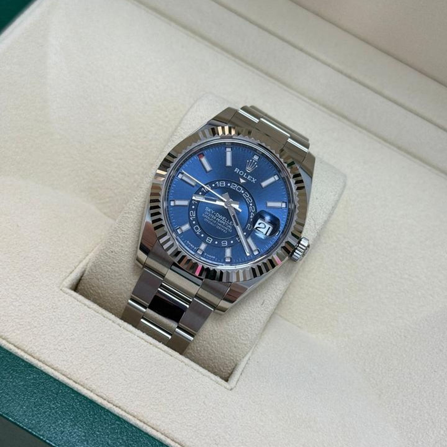 Rolex Sky-Dweller 336934 - (4/8)