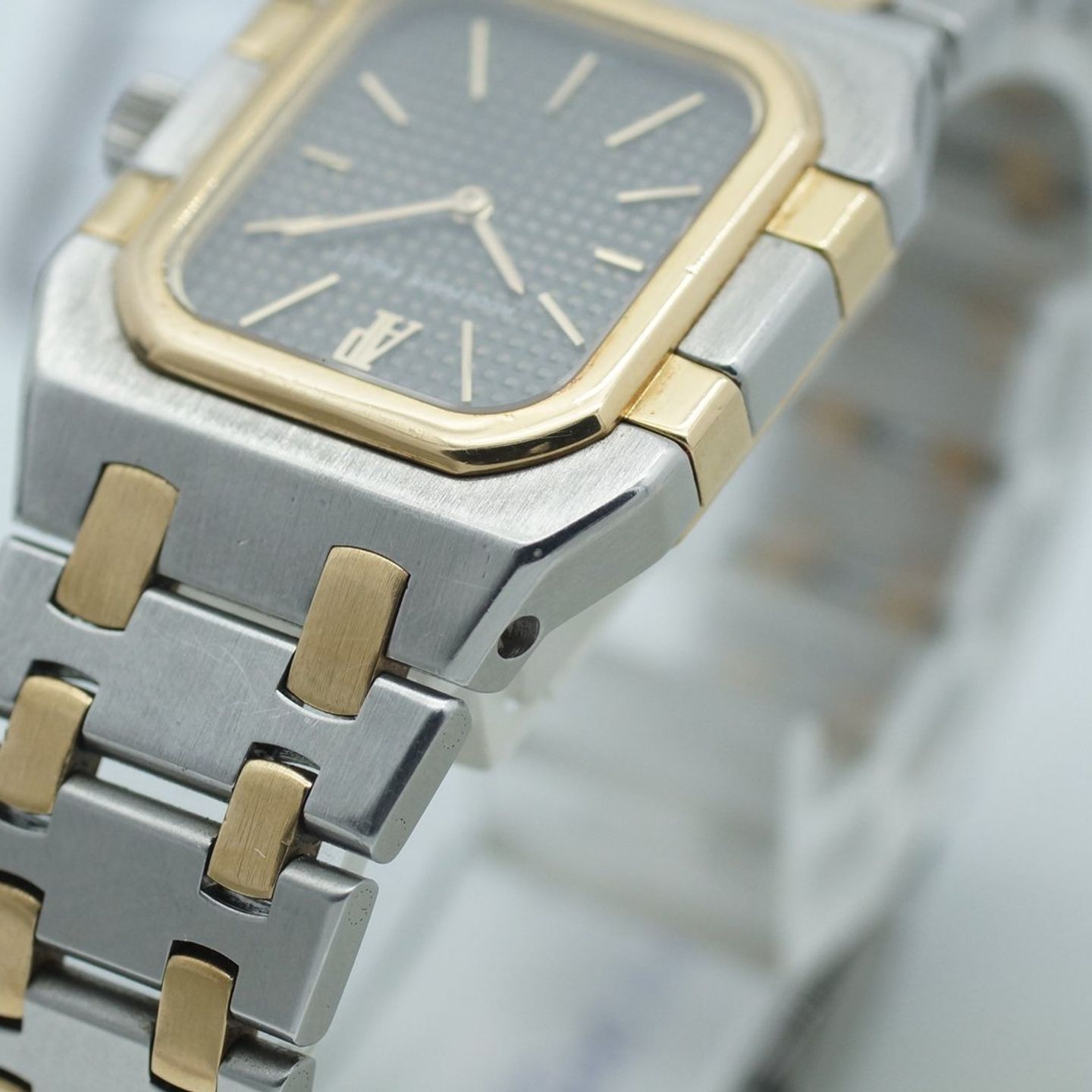 Audemars Piguet Royal Oak Lady 6010SA (1985) - 25mm Goud/Staal (3/8)