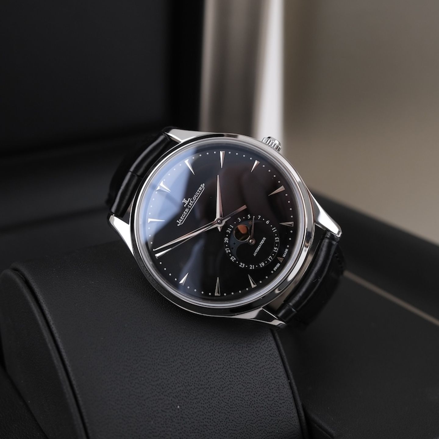 Jaeger-LeCoultre Master Ultra Thin Moon Q1368470 - (4/8)